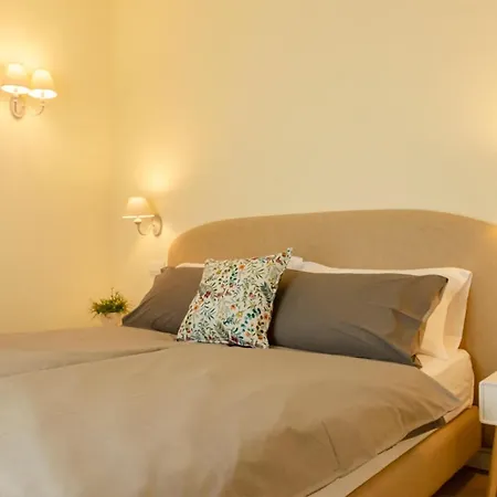 La Piazzetta Apartment *